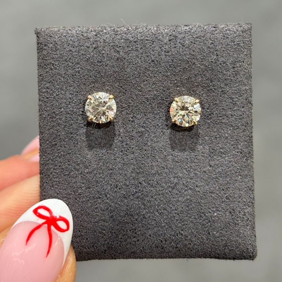 9ct Yellow Gold Claw Set 1.42ct Lab Grown Diamond Stud Earrings 9ct Yellow Gold Claw Set 1.42ct Lab Grown Diamond Stud Earrings