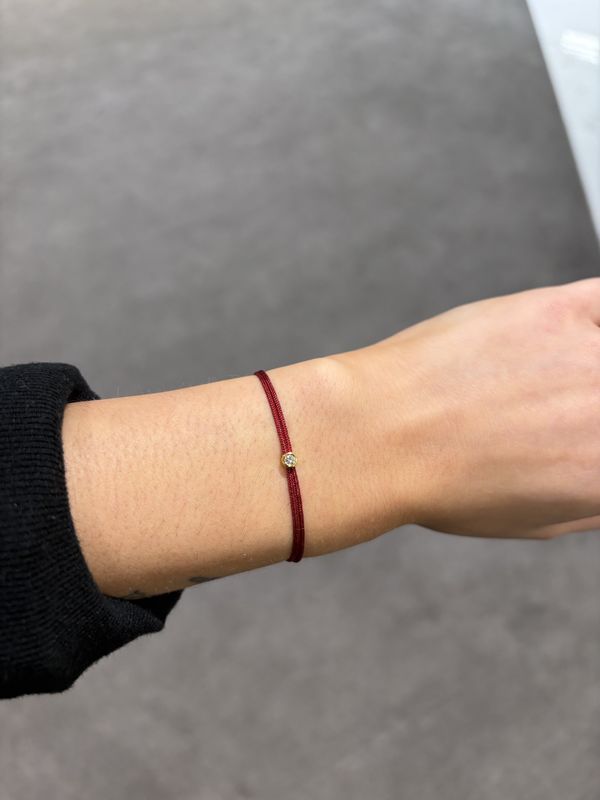 Love Lab 0.05ct Round Brilliant Cut Lab-Grown Diamond Bordeaux Nylon Cord Bracelet - Gold Setting Love Lab 0.05ct Round Brilliant Cut Lab-Grown Diamond Bordeaux Nylon Cord Bracelet - Gold Setting