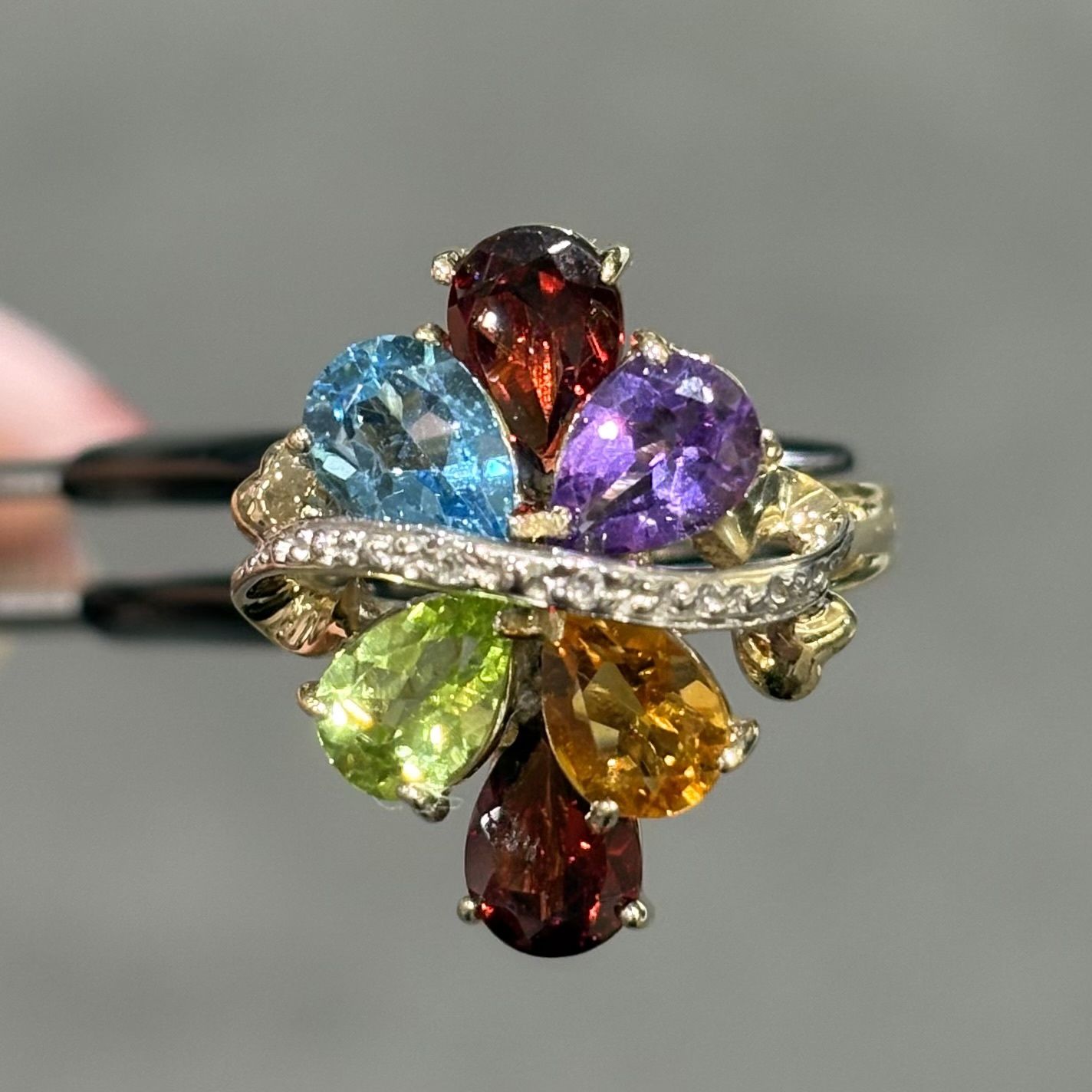 Pre-Owned 9ct Yellow Gold Garnet, Topa, Citrene, Amethyst, Peridot & Diamond Ring Pre-Owned 9ct Yellow Gold Garnet, Topa, Citrene, Amethyst, Peridot & Diamond Ring