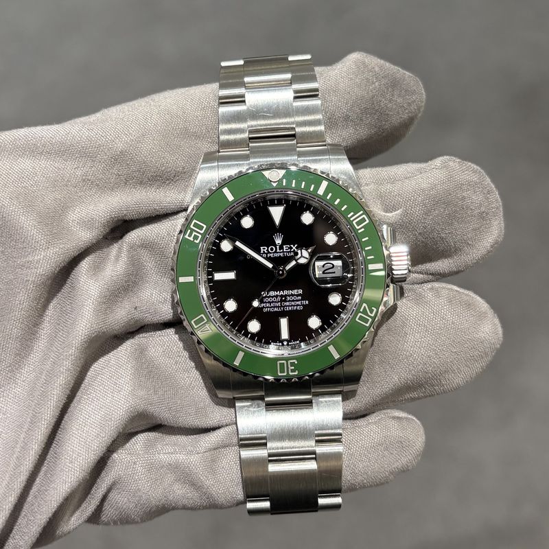 Pre-Owned Rolex Submariner Date ‘Starbucks’ 126610LV Pre-Owned Rolex Submariner Date ‘Starbucks’ 126610LV