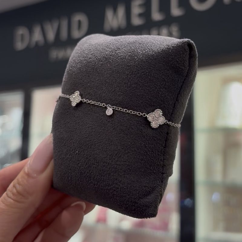 18ct White Gold1.15ct Diamond Quatrefoil Bracelet
