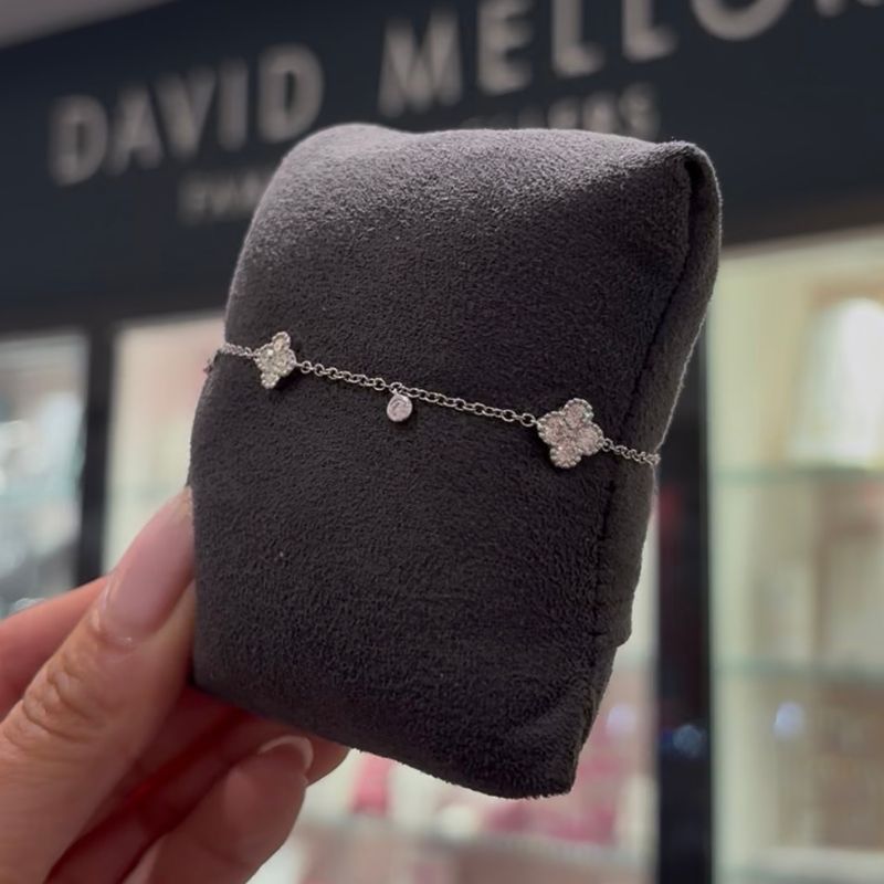 18ct White Gold1.15ct Diamond Quatrefoil Bracelet