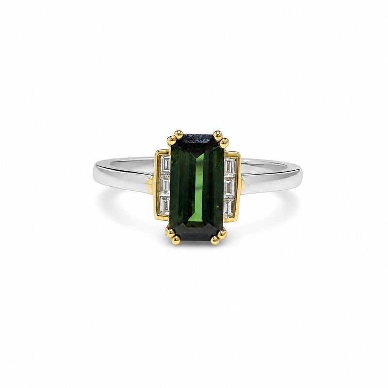 18ct Yellow & White Gold 1.05ct Green Tourmalin & Diamonds 18ct Yellow & White Gold 1.05ct Green Tourmalin & Diamonds