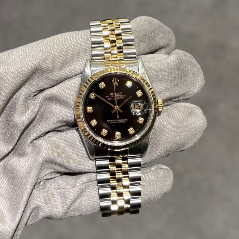Pre-Owned Rolex 36mm Original Black Diamond Dial Datejust 16233 Pre-Owned Rolex 36mm Original Black Diamond Dial Datejust 16233