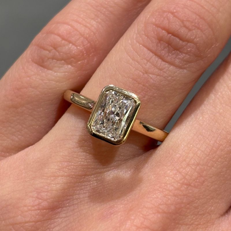 9ct Yellow Gold 1.09ct Radiant Cut Lab Grown Diamond Rubover Set Ring