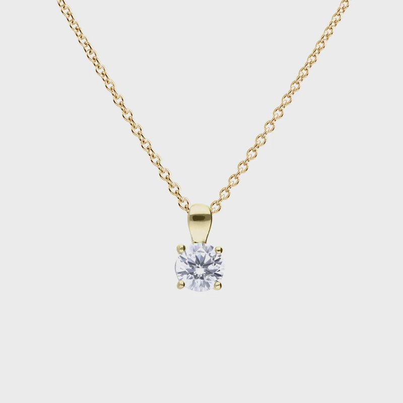 Four Claw Crystal Pendant 0.50ct Gold Plated On Silver With Chain.l Four Claw Crystal Pendant 0.50ct Gold Plated On Silver With Chain.l