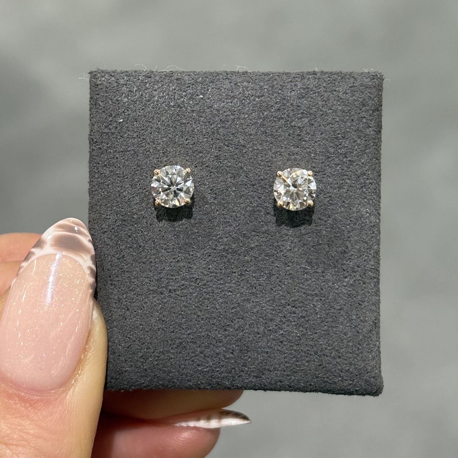 18ct Yellow Gold 1.50ct Lab-Grown Diamond Stud Earrings