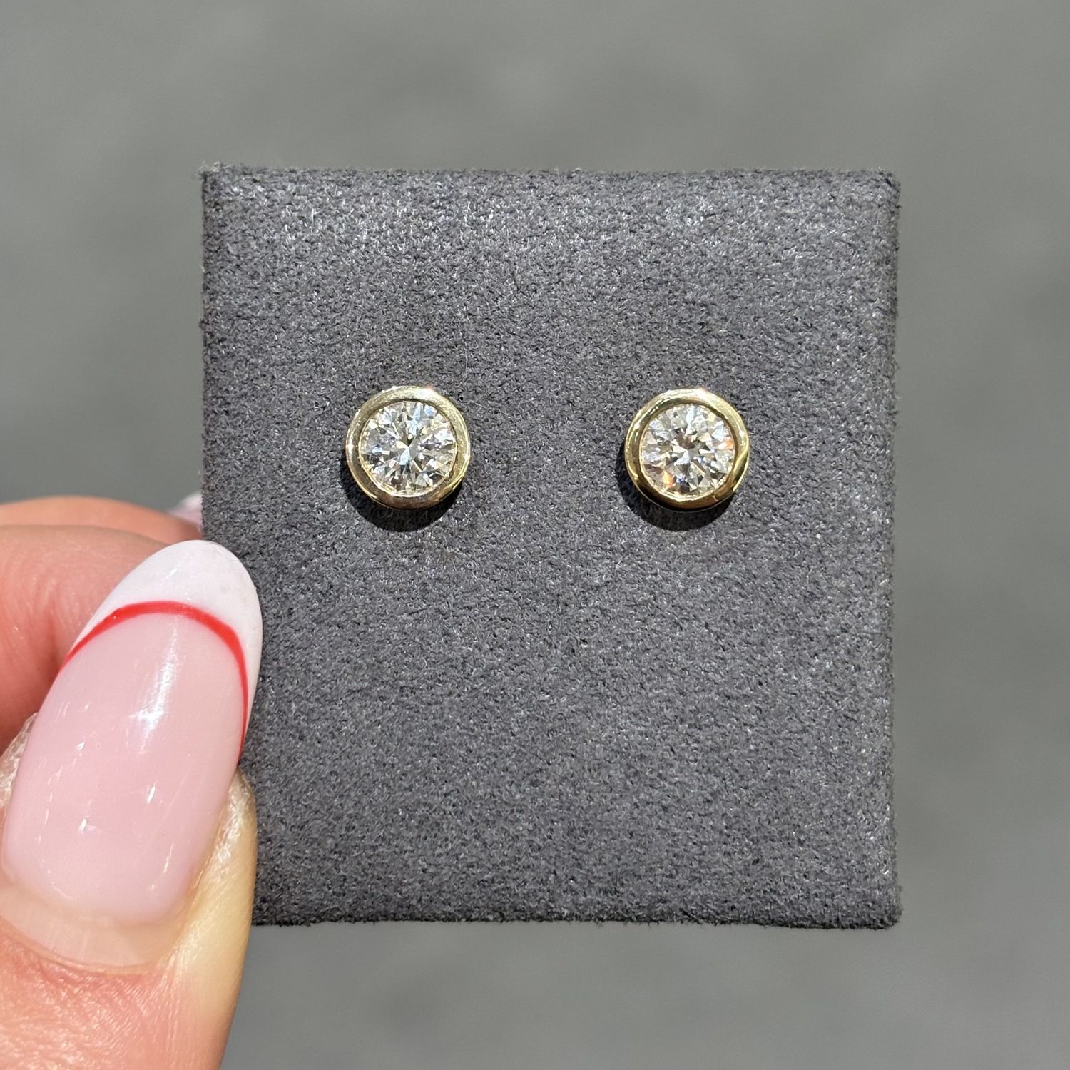 9ct Yellow Gold 1.10ct Rubover Lab Grown Diamond Earrings