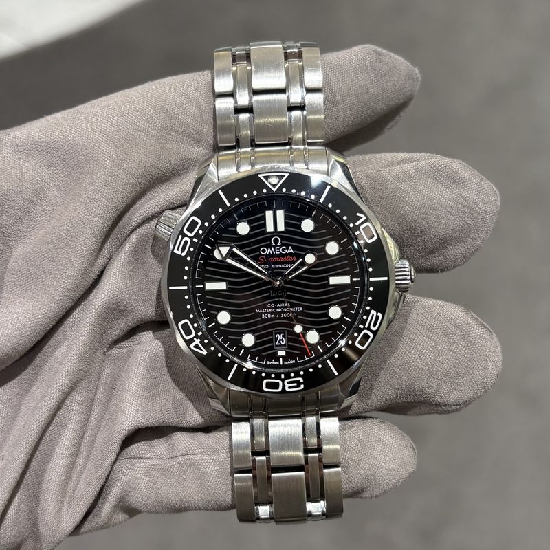 Pre-Owned Omega Seamaster Diver 300m Automatic Gents Watch 21030422001001 Pre-Owned Omega Seamaster Diver 300m Automatic Gents Watch 21030422001001