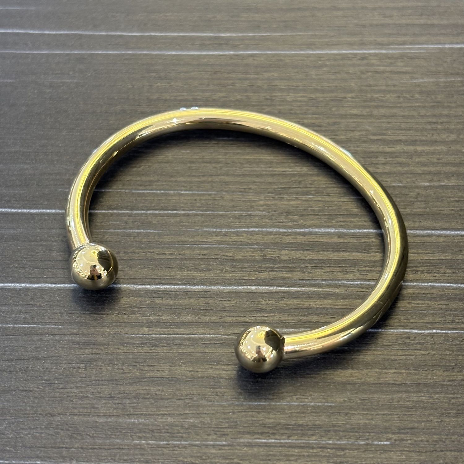 Pre-Owned 9ct Yellow Gold Solid Torque Bangle