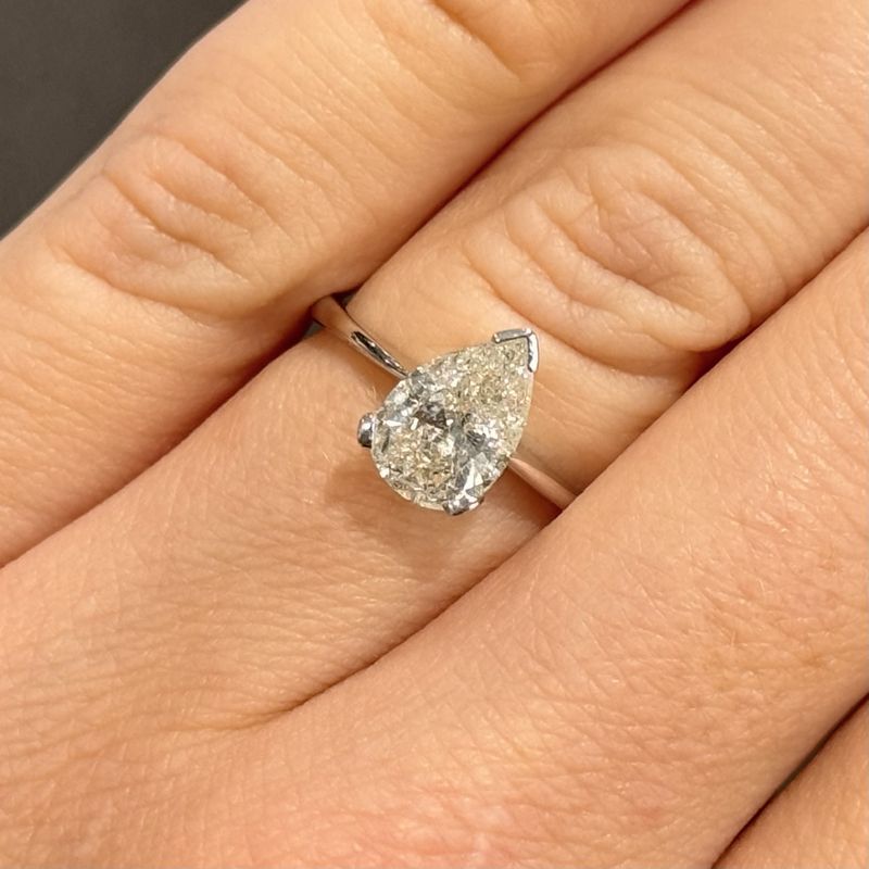 Pre-Owned 18ct White Gold 1.34ct L I1 Pear Shape Solitaire Ring Pre-Owned 18ct White Gold 1.34ct L I1 Pear Shape Solitaire Ring
