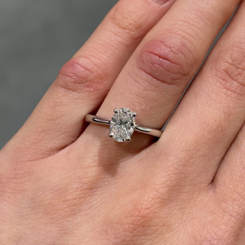 Platinum 1.00ct D VS2 Laboratory Grown Oval Diamond Ring
