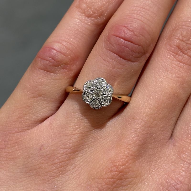 Pre-Owned Vintage Old Mine Cut 0.25ct Diamond Cluster Ring