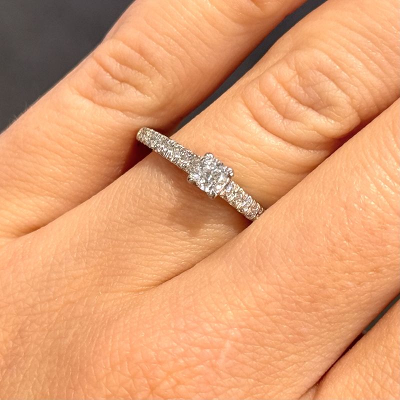 Pre-Owned Platinum 0.40ct Diamond Solitaire Ring Pre-Owned Platinum 0.40ct Diamond Solitaire Ring