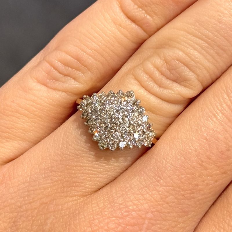 Pre-Owned 9ct Yellow Gold 0.50ct Diamond Cluster Ring Pre-Owned 9ct Yellow Gold 0.50ct Diamond Cluster Ring