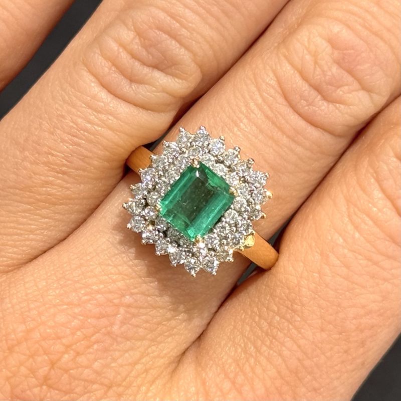 Pre-Owned 18ct Yellow Gold 2.14ct Emerald & 0.50ct Diamond Cluster Ring Pre-Owned 18ct Yellow Gold 2.14ct Emerald & 0.50ct Diamond Cluster Ring