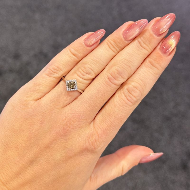 Pre-Owned 18ct White Gold 0.49ct Chocolate Diamond Halo Ring