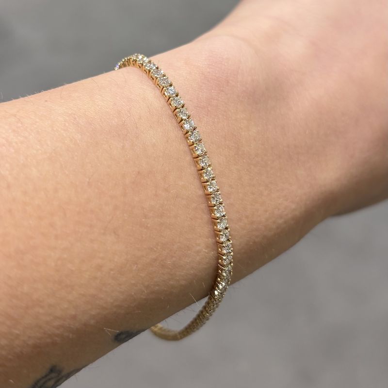 18ct Yellow Gold 3.00ct D VVS Round Brilliant Lab Grown Diamond Tennis Bracelet