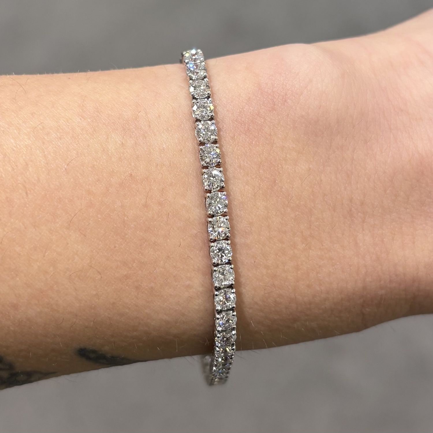 Platinum 7.00ct D VVS Round Brilliant Lab Grown Diamond Tennis Bracelet Platinum 7.00ct D VVS Round Brilliant Lab Grown Diamond Tennis Bracelet