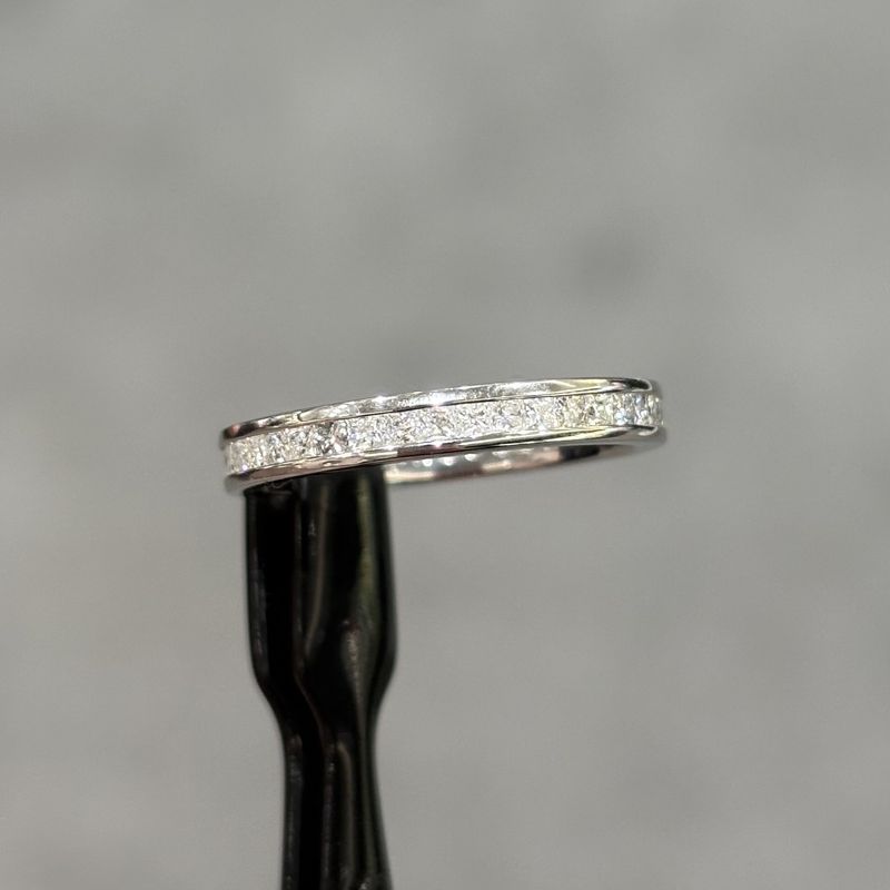 Pre-Owned 18ct White Gold 1.00ct Princess Cut Full Eternity Ring