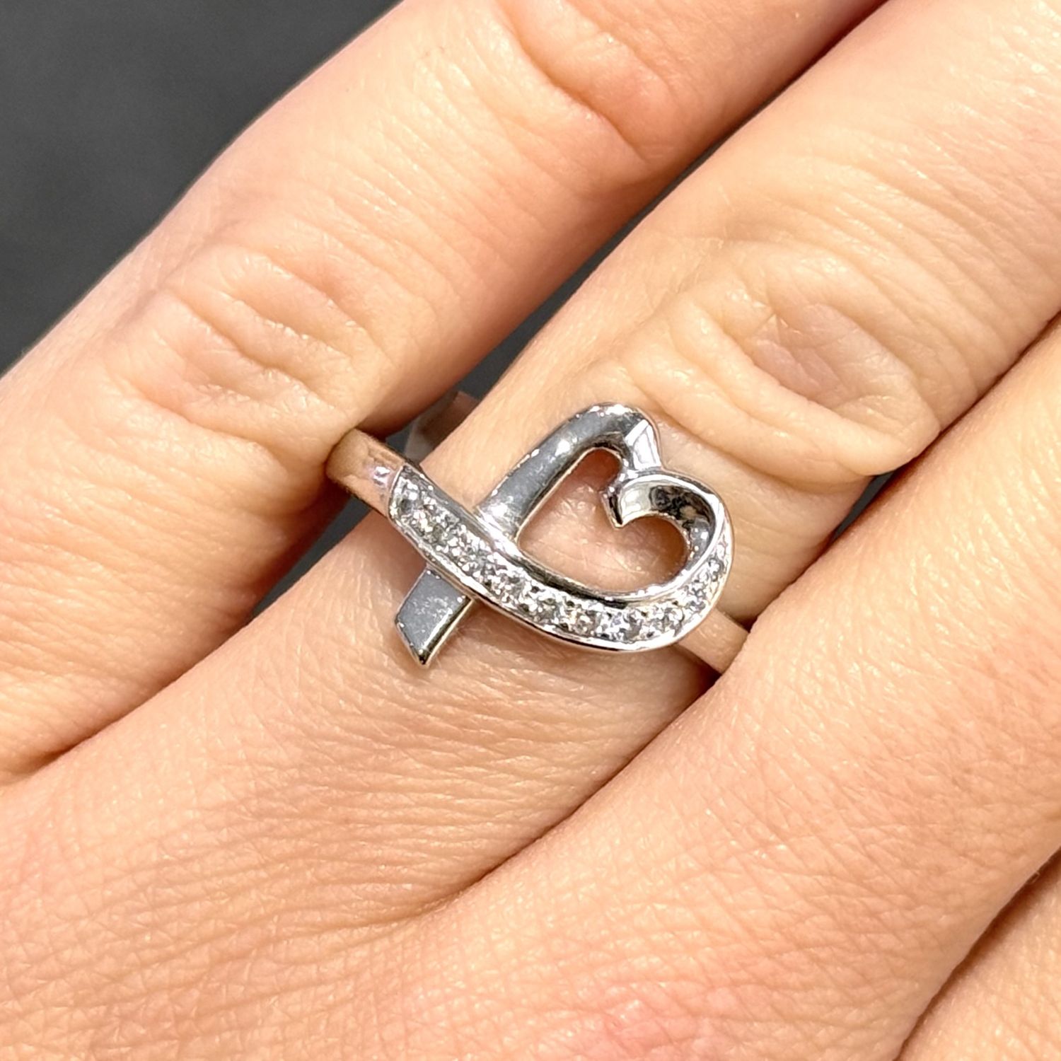 Pre-Owned Tiffany & Co 18ct White Gold Paloma Picasso Loving Hearts Diamond Ring Pre-Owned Tiffany & Co 18ct White Gold Paloma Picasso Loving Hearts Diamond Ring