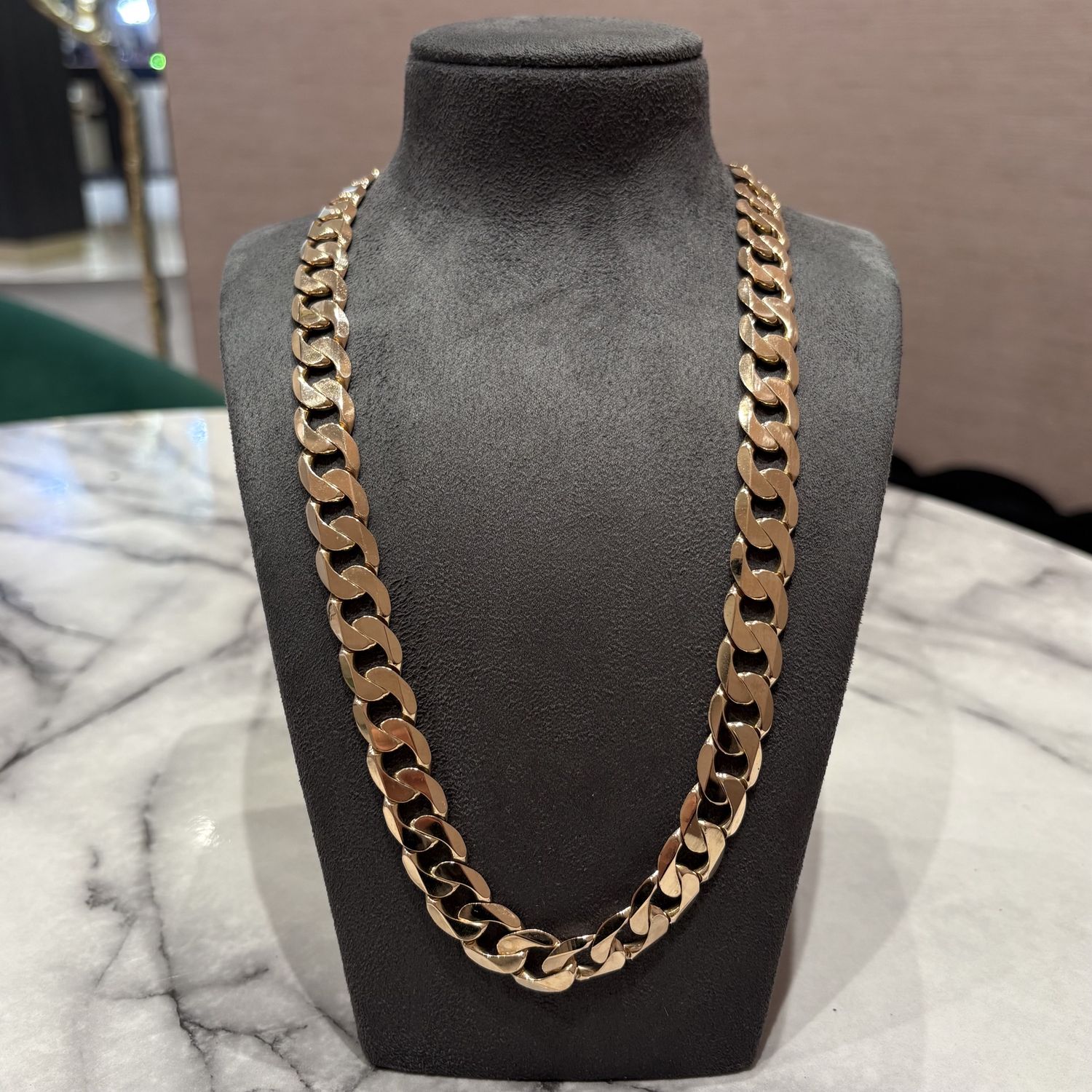 Pre-Owned 9ct Yellow Gold 22” Curb Chain 99.1g Pre-Owned 9ct Yellow Gold 22” Curb Chain 99.1g