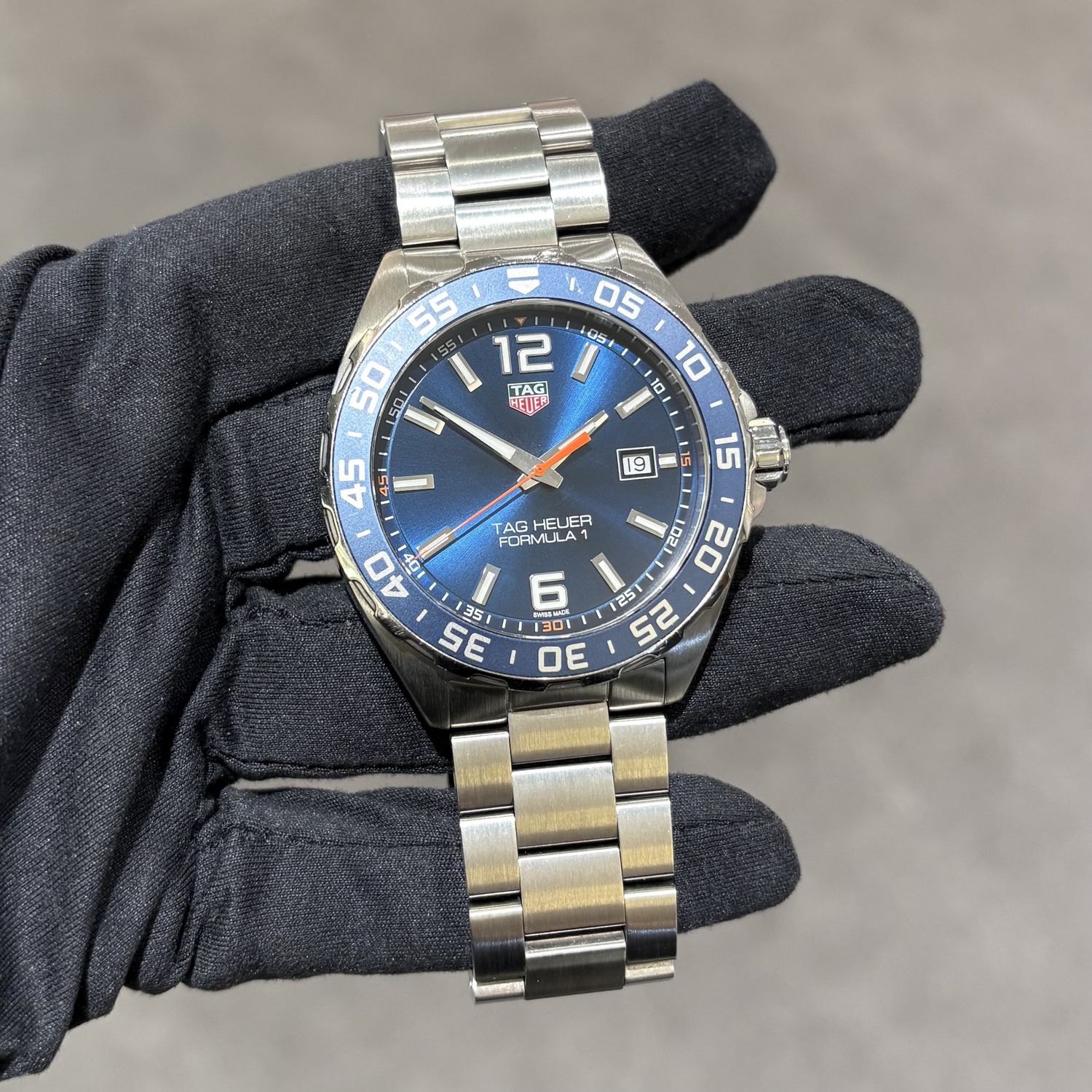 Pre-Owned Tag Heuer Formula 1 Quartz Gents Watch WAZ1010