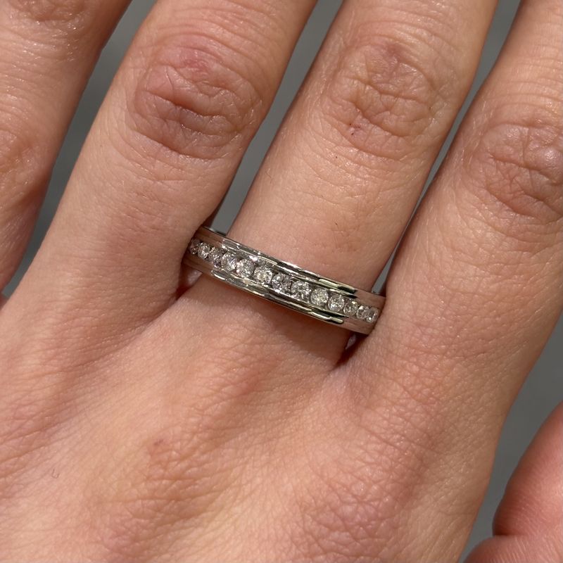 Pre-Owned Platinum 0.26ct Diamond Chanel Set 1/2 ET