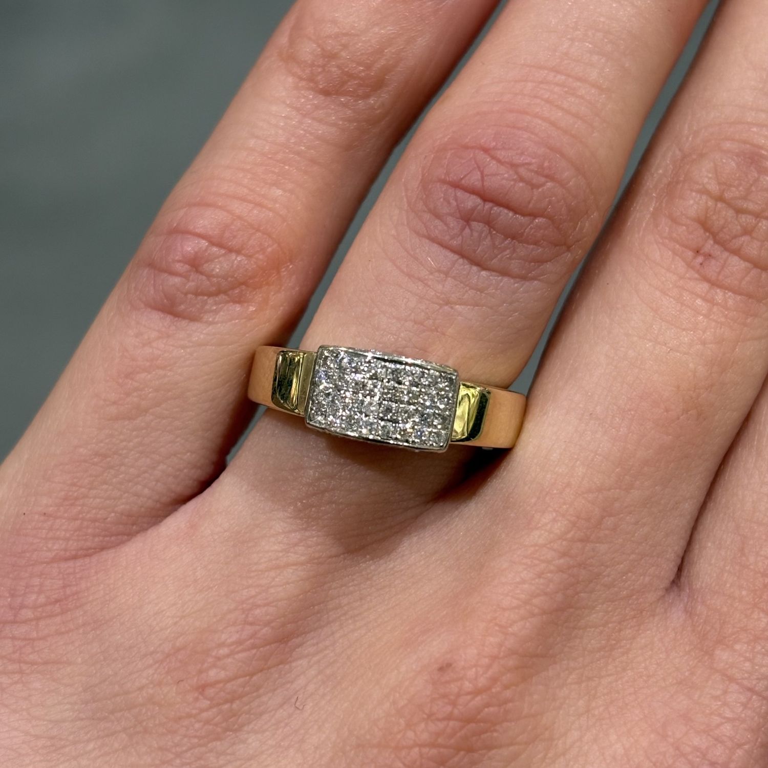 Pre-Owned 18ct Yellow Gold 0.32ct Diamond Pave Set Dress Ring