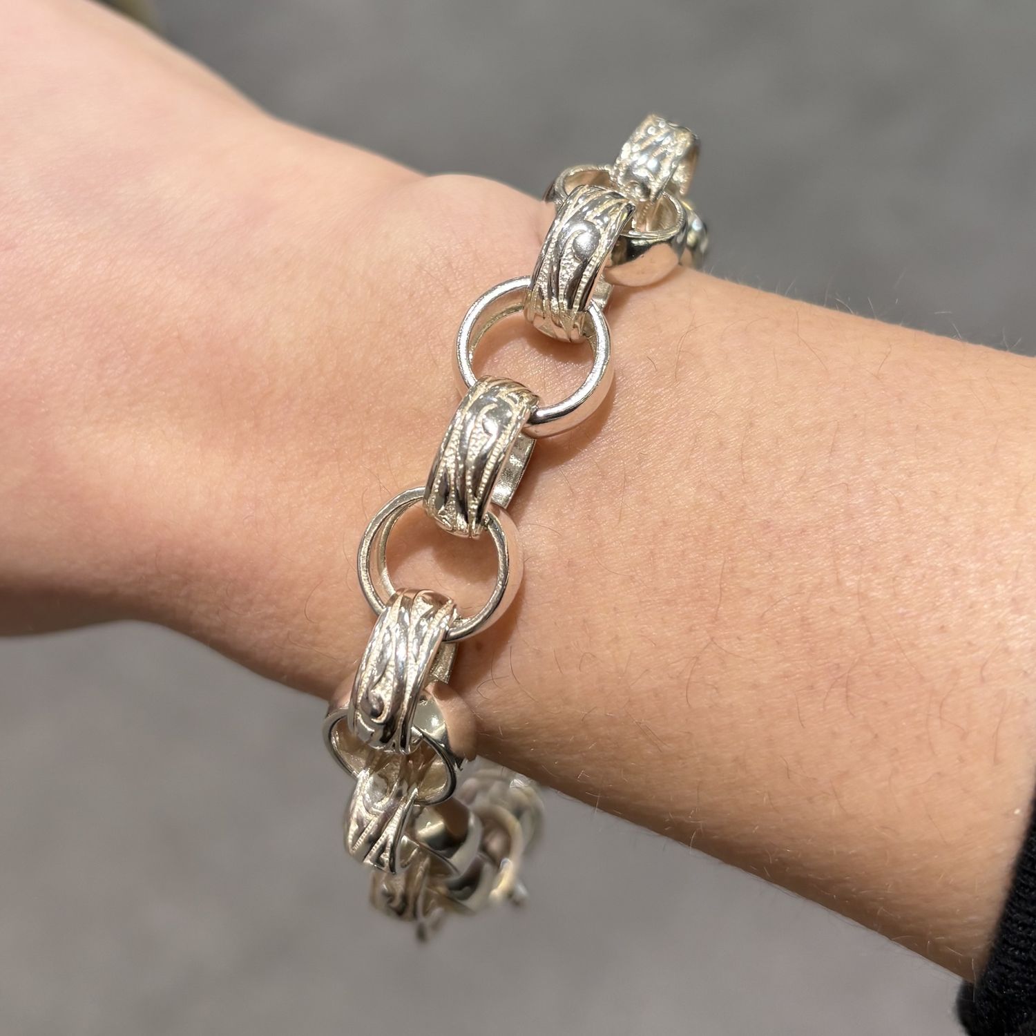 Pre-Owned Silver Belcher Bracelet 9” 35.3g