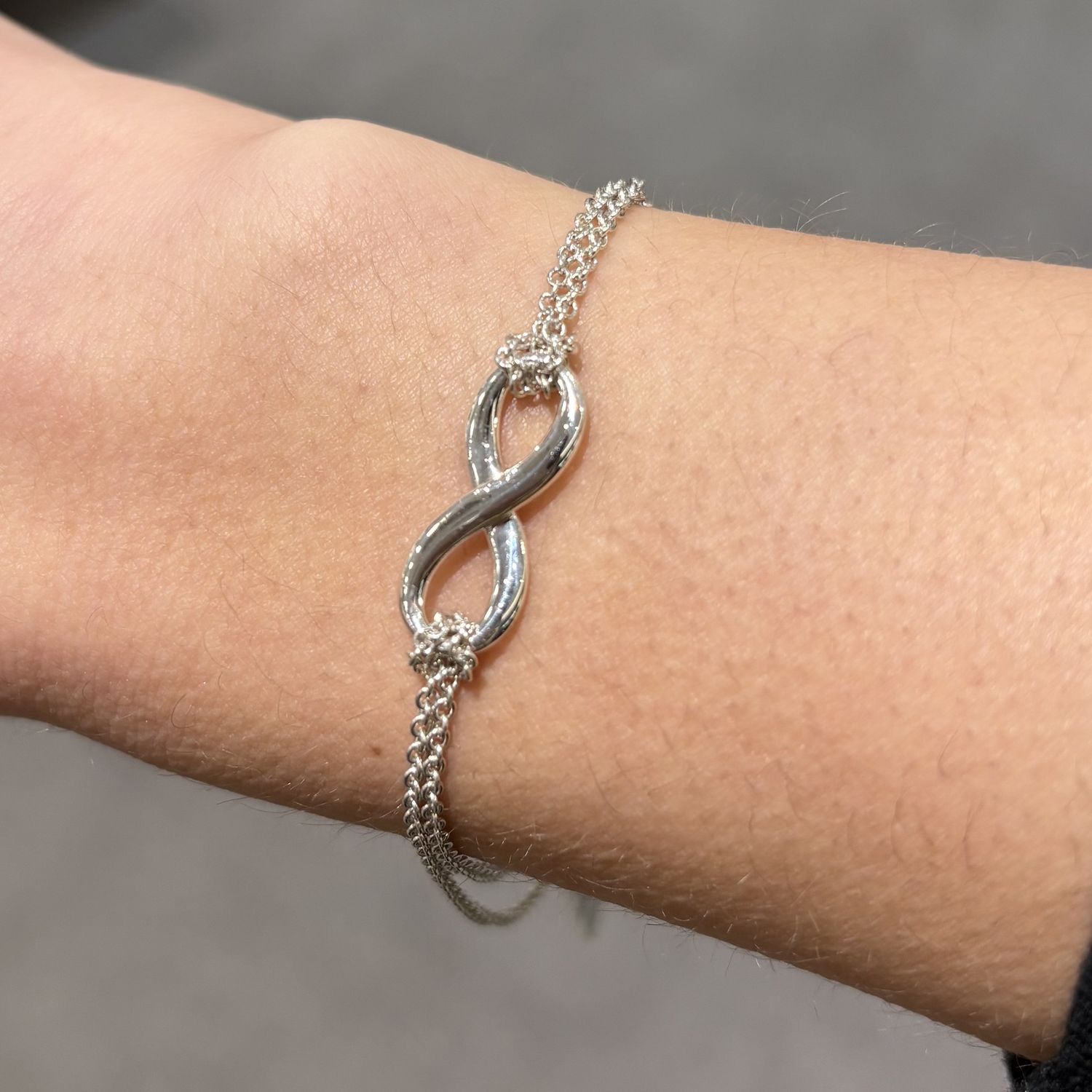 Pre-Owned Tiffany &amp; Co Infinity Silver Bracelet