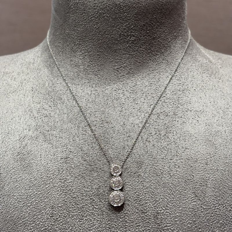 Pre-Owned Tiffany & Co Platinum 0.55ct Diamond Triple Circlet Halo Necklace