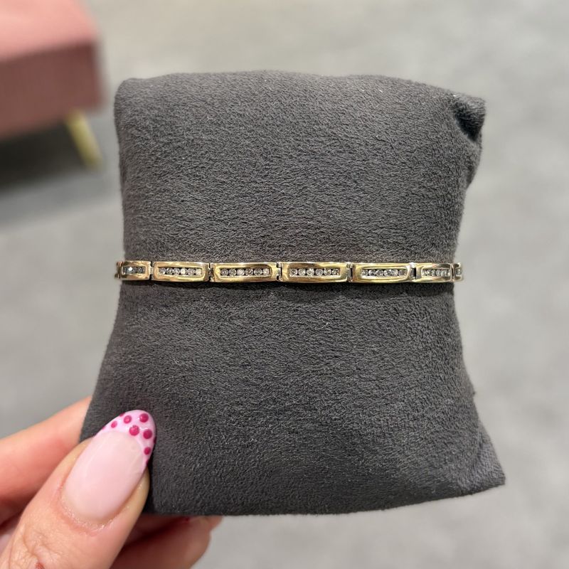 Pre-Owned 9ct Yellow Gold 1.00ct Diamond Bar Tennis Bracelet