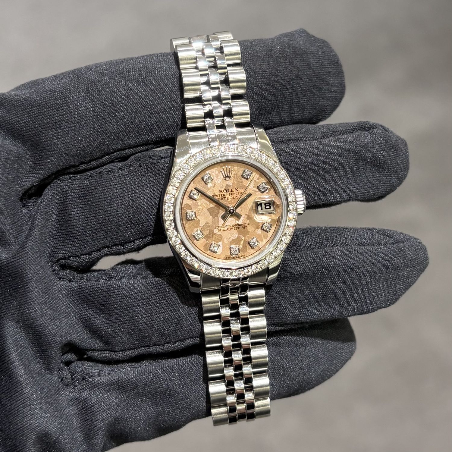 Pre-Owned Rolex Factory Diamond Set Steel Ladies Datejust 179384 63130 Pre-Owned Rolex Factory Diamond Set Steel Ladies Datejust 179384 63130