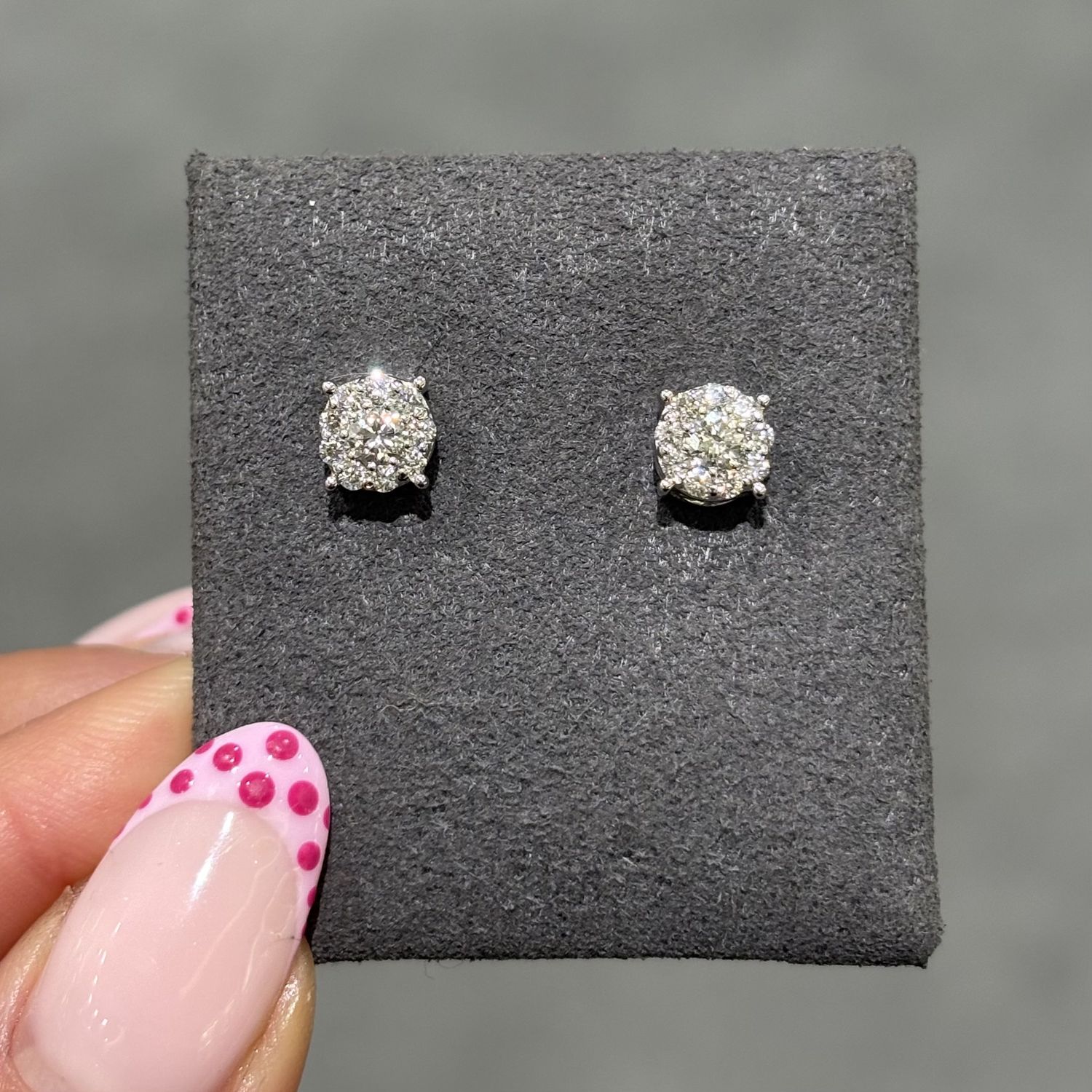 Pre-Owned 14ct White Gold 0.56ct Diamond Halo Stud Earrings Pre-Owned 14ct White Gold 0.56ct Diamond Halo Stud Earrings