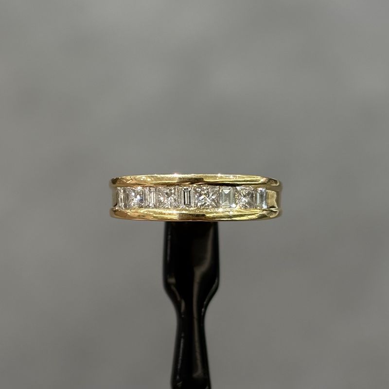 Pre-Owned 18ct Yellow Gold Princess & Emerald Cut Diamond ET Ring