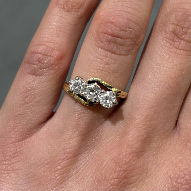 Pre-Owned 18ct Yellow Gold 0.80ct Diamond Three Stone Ring Pre-Owned 18ct Yellow Gold 0.80ct Diamond Three Stone Ring