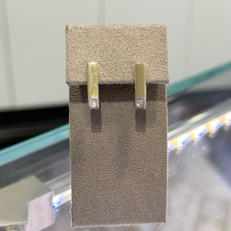Pre-Owned 14ct Yellow & White Gold Bar Drop Diamond Earrings Pre-Owned 14ct Yellow & White Gold Bar Drop Diamond Earrings