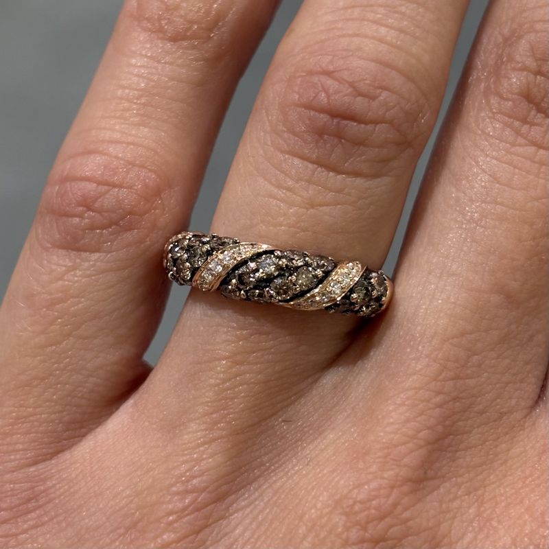 Pre-Owned 14ct Rose Gold Le Vian 1.00ct Diamond Twist Half Eternity Style Ring Pre-Owned 14ct Rose Gold Le Vian 1.00ct Diamond Twist Half Eternity Style Ring