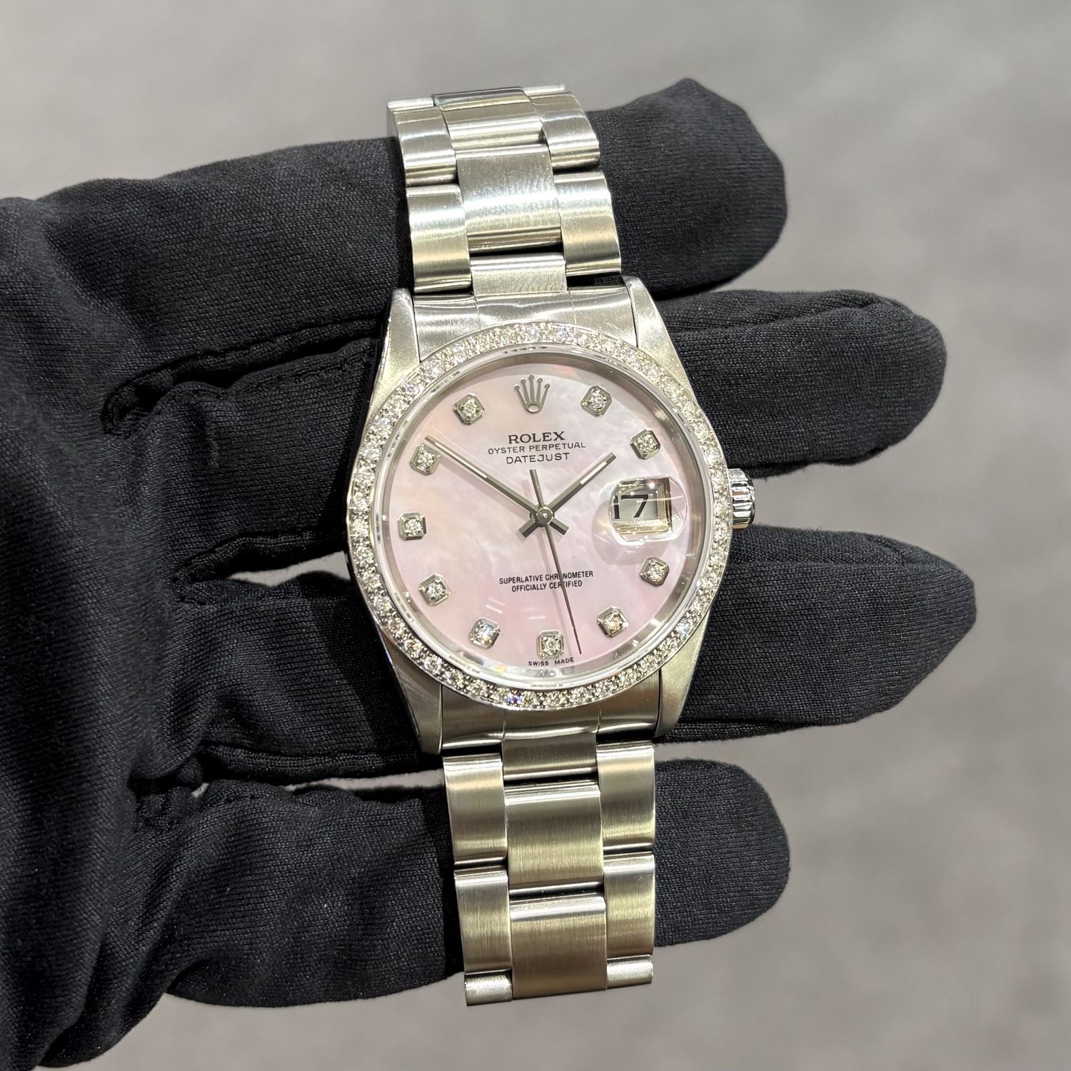 Pre-Owned Rolex Steel 36mm Custom Diamond Set Ladies Datejust 16220 Pre-Owned Rolex Steel 36mm Custom Diamond Set Ladies Datejust 16220