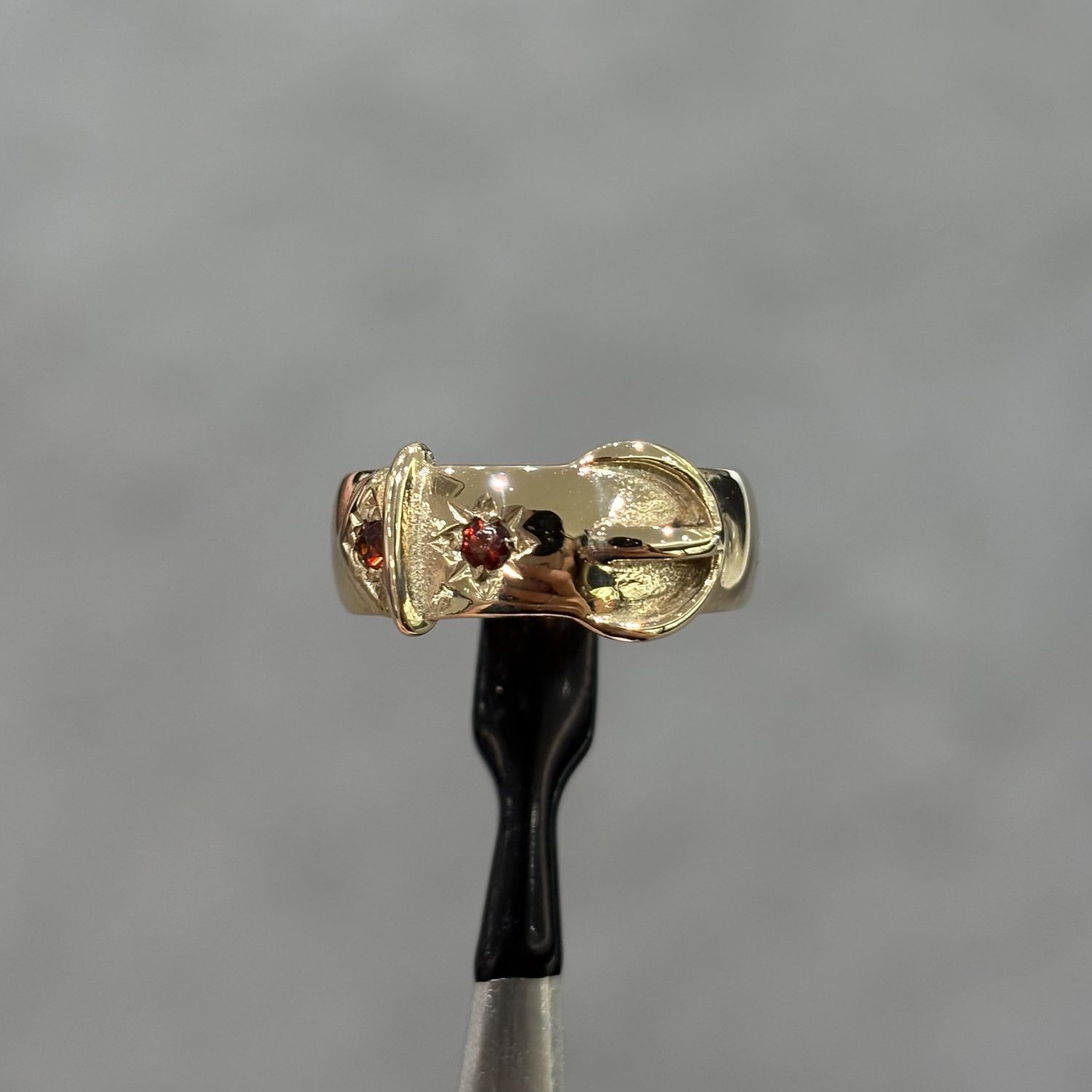 Pre-Owned 9ct Yellow Gold Two Stone Garnet Buckle Ring Pre-Owned 9ct Yellow Gold Two Stone Garnet Buckle Ring