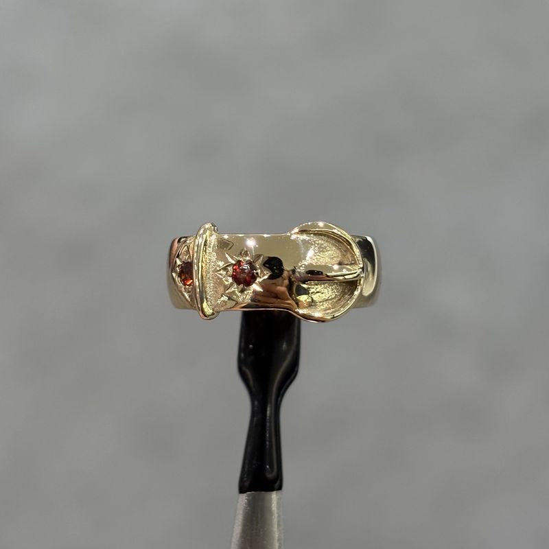 Pre-Owned 9ct Yellow Gold Two Stone Garnet Buckle Ring Pre-Owned 9ct Yellow Gold Two Stone Garnet Buckle Ring