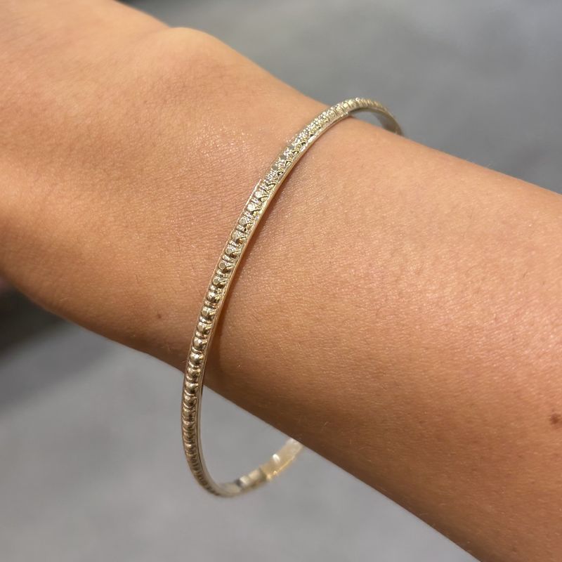 Pre-Owned 9ct Yellow Gold Patterned Slave Bangle 8.8g Pre-Owned 9ct Yellow Gold Patterned Slave Bangle 8.8g