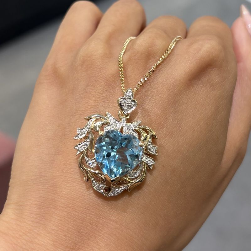 Pre-Owned 9ct Yellow Gold Blue Topaz &amp; Diamond Heart Pendant