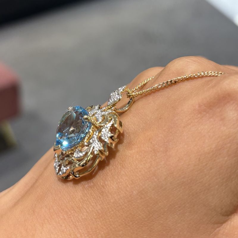 Pre-Owned 9ct Yellow Gold Blue Topaz &amp; Diamond Heart Pendant