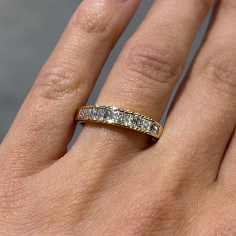 Pre-Owned 9ct Yellow Gold 0.56ct Bageutte Cut Diamond Ring