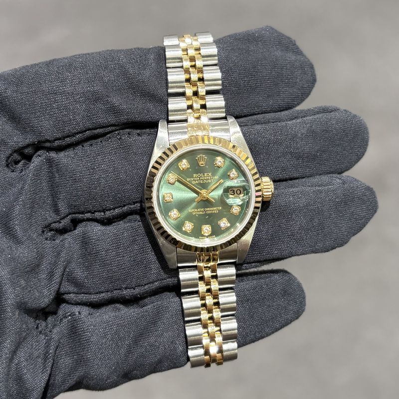 Pre-Owned Rolex Datejust Custom ‘Olive’ Dial 69173 Pre-Owned Rolex Datejust Custom ‘Olive’ Dial 69173