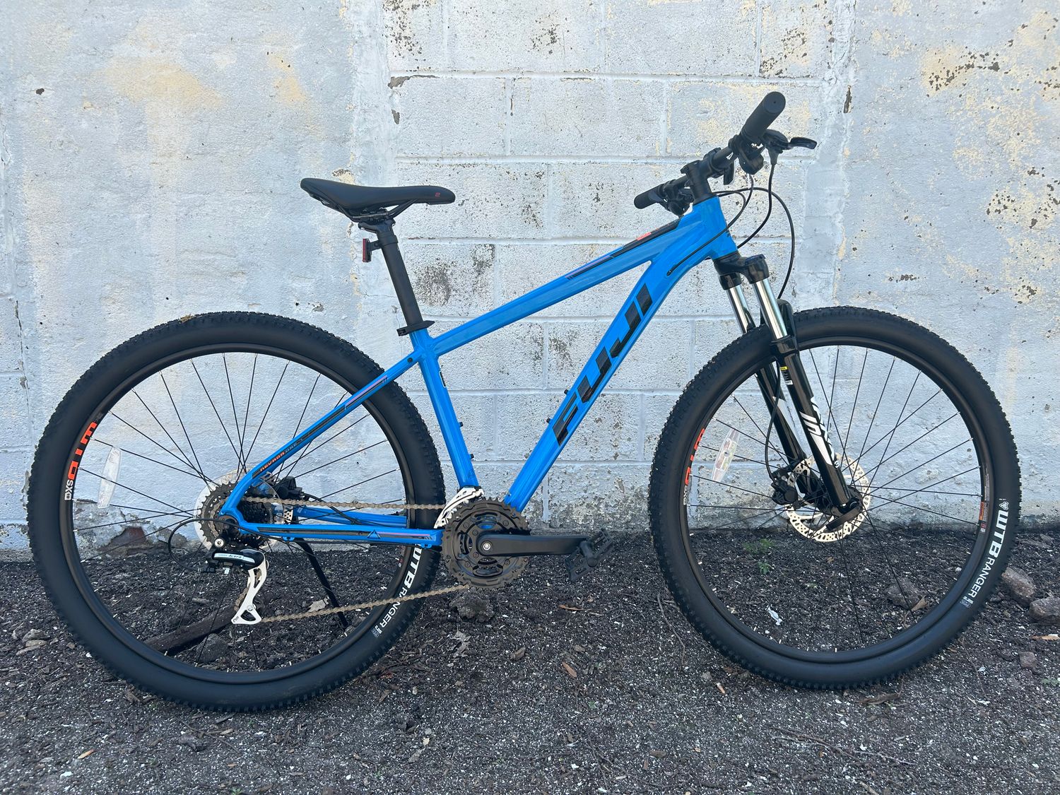 Fuji Nevada 1.7 M (cyan)