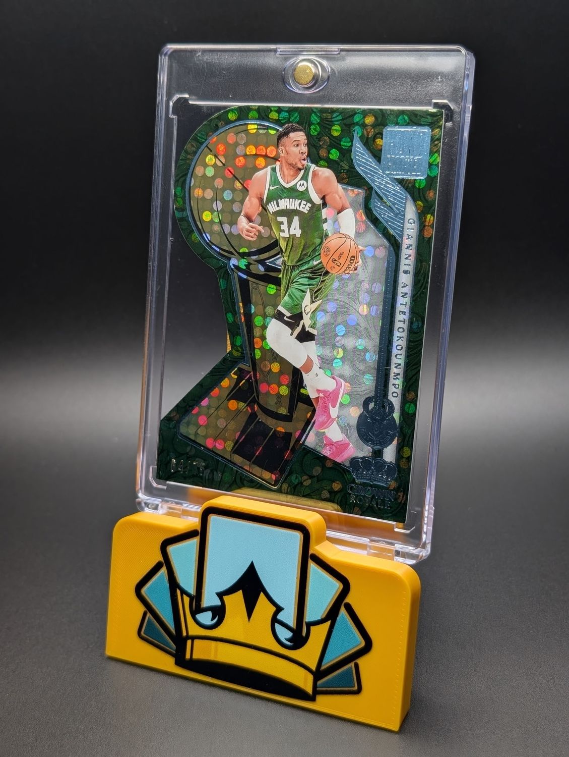 2023-24 Panini Crown Royale - Hand Crafted Giannis Antetokounmpo #7 Blue /75