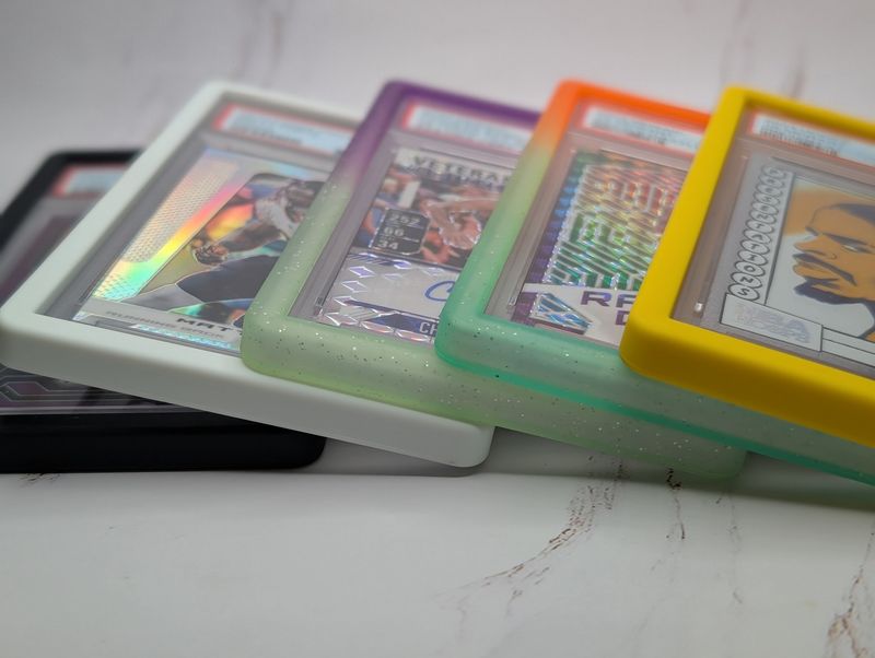 Tri Color Card Clothes